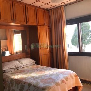 Casa com 246m², 4 dormitórios, 2 vagas, no bairro São José em Caxias do Sul para Comprar