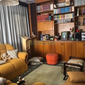 Casa com 246m², 4 dormitórios, 2 vagas, no bairro São José em Caxias do Sul para Comprar