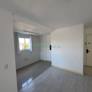 Apartamento com 82m², 2 dormitórios, 2 vagas, no bairro Desvio Rizzo em Caxias do Sul para Comprar