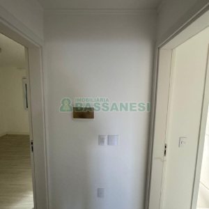 Apartamento com 82m², 2 dormitórios, 2 vagas, no bairro Desvio Rizzo em Caxias do Sul para Comprar