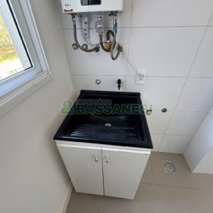 Apartamento com 82m², 2 dormitórios, 2 vagas, no bairro Desvio Rizzo em Caxias do Sul para Comprar