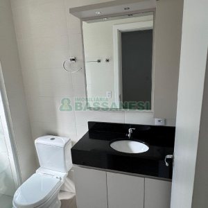Apartamento com 82m², 2 dormitórios, 2 vagas, no bairro Desvio Rizzo em Caxias do Sul para Comprar