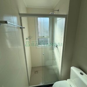 Apartamento com 82m², 2 dormitórios, 2 vagas, no bairro Desvio Rizzo em Caxias do Sul para Comprar