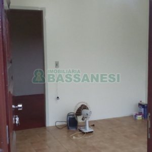 Casa com 129m², 6 dormitórios, no bairro Cruzeiro em Caxias do Sul para Comprar