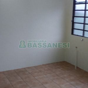 Casa com 129m², 6 dormitórios, no bairro Cruzeiro em Caxias do Sul para Comprar