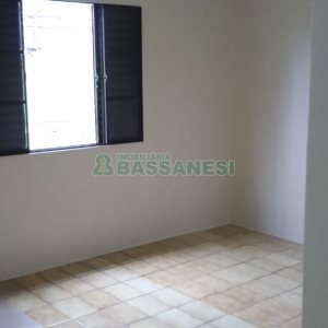 Casa com 129m², 6 dormitórios, no bairro Cruzeiro em Caxias do Sul para Comprar
