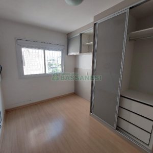Apartamento com 60m², 2 dormitórios, 1 vaga, no bairro Desvio Rizzo em Caxias do Sul para Comprar