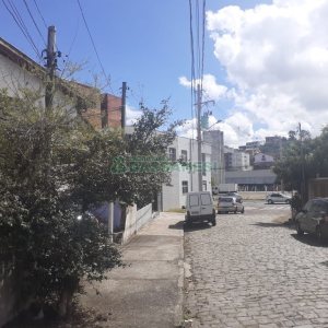 Casa com 200m², 2 dormitórios, no bairro Santa Catarina em Caxias do Sul para Comprar