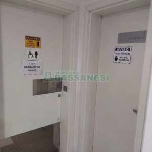 Sala com 488m², 5 vagas, no bairro Sanvitto em Caxias do Sul para Comprar