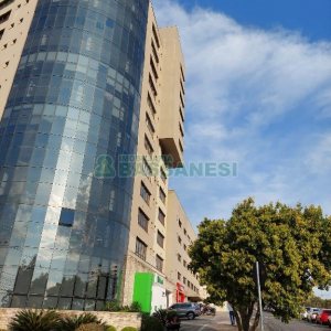 Sala com 488m², 5 vagas, no bairro Sanvitto em Caxias do Sul para Comprar