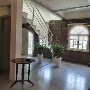 Casa com 327m², 3 dormitórios, 4 vagas, no bairro Interlagos em Caxias do Sul para Comprar