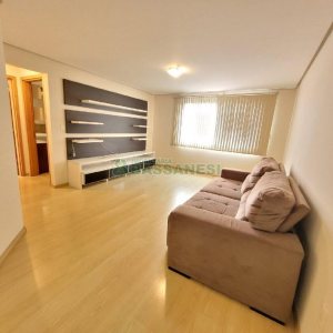 Apto Mobiliado com 95m², 2 dormitórios, 1 vaga, no bairro Centro em Caxias do Sul para Alugar