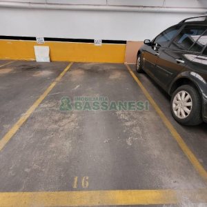 Apto Mobiliado com 95m², 2 dormitórios, 1 vaga, no bairro Centro em Caxias do Sul para Alugar