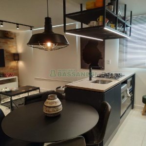 Apartamento com 47m², 1 dormitório, 2 vagas, no bairro Centro em Caxias do Sul para Alugar