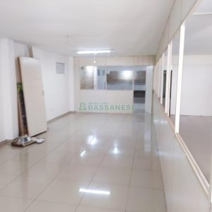 Loja com 184m², no bairro Bela Vista em Caxias do Sul para Comprar