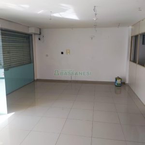 Loja com 184m², no bairro Bela Vista em Caxias do Sul para Comprar