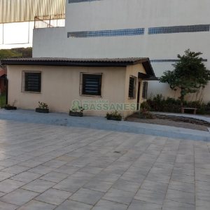 Apartamento com 79m², 3 dormitórios, 1 vaga, no bairro Panazzolo em Caxias do Sul para Comprar