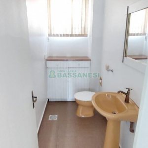 Sala com 55m², 1 vaga, no bairro Centro em Caxias do Sul para Alugar