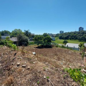 Terreno com 405m², no bairro Cidade Nova em Caxias do Sul para Comprar