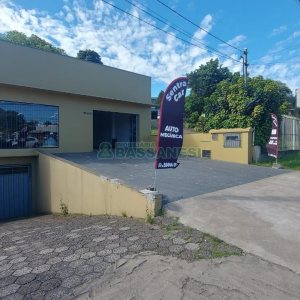 Pavilhão com 120m², no bairro De Lazzer em Caxias do Sul para Alugar