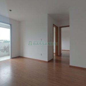 Apartamento com 60m², 2 dormitórios, 1 vaga, no bairro Santa Catarina em Caxias do Sul para Alugar