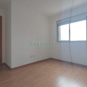 Apartamento com 60m², 2 dormitórios, 1 vaga, no bairro Santa Catarina em Caxias do Sul para Alugar