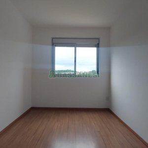 Apartamento com 60m², 2 dormitórios, 1 vaga, no bairro Santa Catarina em Caxias do Sul para Alugar