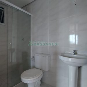 Apartamento com 60m², 2 dormitórios, 1 vaga, no bairro Santa Catarina em Caxias do Sul para Alugar