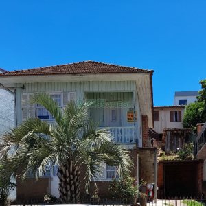 Casa com 100m², 3 dormitórios, 1 vaga, no bairro São Leopoldo em Caxias do Sul para Comprar