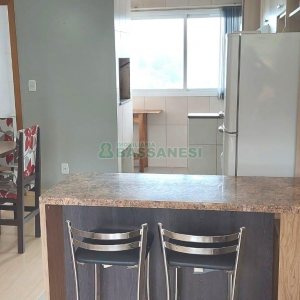 Sobrado com 87m², 2 dormitórios, 1 vaga, no bairro Charqueadas em Caxias do Sul para Comprar