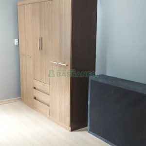 Sobrado com 87m², 2 dormitórios, 1 vaga, no bairro Charqueadas em Caxias do Sul para Comprar