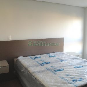Apto Mobiliado com 38m², 1 dormitório, 1 vaga, no bairro Villagio Iguatemi em Caxias do Sul para Alugar