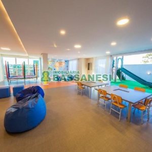 Apto Mobiliado com 38m², 1 dormitório, 1 vaga, no bairro Villagio Iguatemi em Caxias do Sul para Alugar