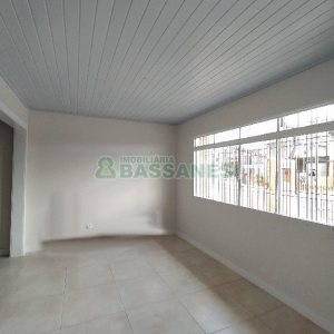 Casa Comercial com 60m², no bairro Kayser em Caxias do Sul para Alugar