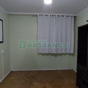 Apto Mobiliado com 101m², 3 dormitórios, 2 vagas, no bairro São Pelegrino em Caxias do Sul para Comprar