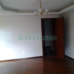 Apartamento com 150m², 3 dormitórios, 2 vagas, no bairro Santa Corona em Caxias do Sul para Comprar