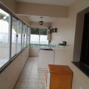 Apartamento com 150m², 3 dormitórios, 2 vagas, no bairro Santa Corona em Caxias do Sul para Comprar