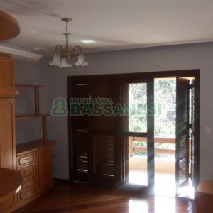 Apartamento com 150m², 3 dormitórios, 2 vagas, no bairro Santa Corona em Caxias do Sul para Comprar