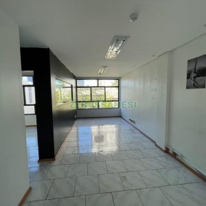 Sala com 96m², 1 vaga, no bairro Centro em Caxias do Sul para Comprar
