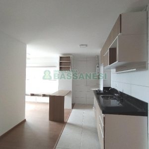 Apartamento com 42m², 2 dormitórios, 1 vaga, no bairro Petrópolis em Caxias do Sul para Alugar