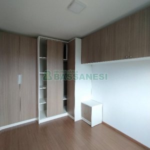 Apartamento com 42m², 2 dormitórios, 1 vaga, no bairro Petrópolis em Caxias do Sul para Alugar