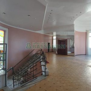 Loja com 3200m², no bairro Centro em Caxias do Sul para Alugar