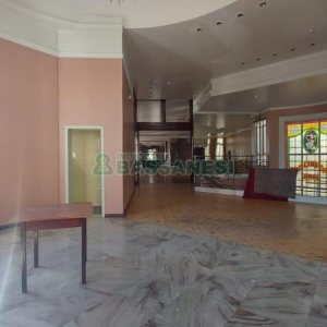 Loja com 3200m², no bairro Centro em Caxias do Sul para Alugar