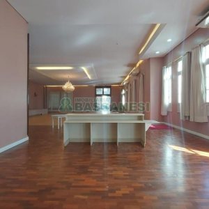 Loja com 3200m², no bairro Centro em Caxias do Sul para Alugar