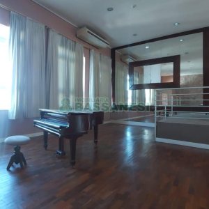 Loja com 3200m², no bairro Centro em Caxias do Sul para Alugar