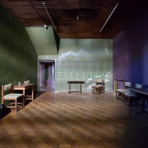 Loja com 3200m², no bairro Centro em Caxias do Sul para Alugar