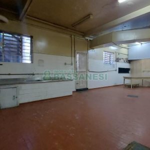 Loja com 3200m², no bairro Centro em Caxias do Sul para Alugar