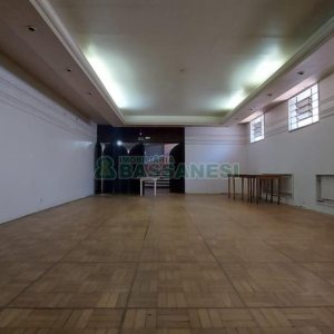 Loja com 3200m², no bairro Centro em Caxias do Sul para Alugar