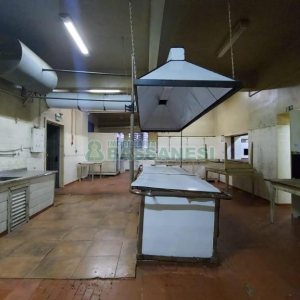 Loja com 3200m², no bairro Centro em Caxias do Sul para Alugar