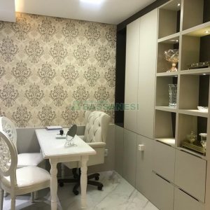 Sala com 116m², 1 vaga, no bairro São Pelegrino em Caxias do Sul para Comprar